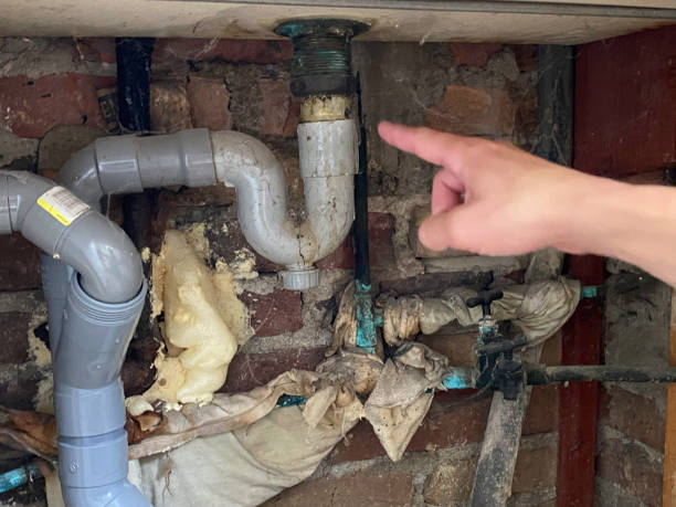 Plumbing Leak and Burst Pipe Cleanup